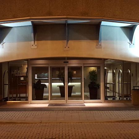 Rodeway Inn 阿克伦 外观 照片