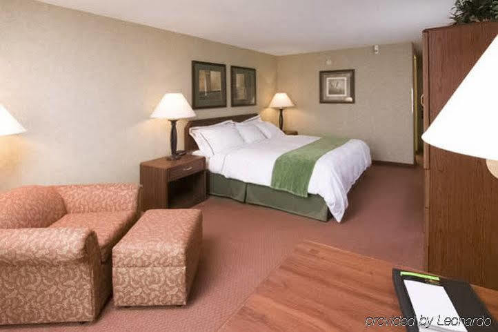 Rodeway Inn 阿克伦 客房 照片