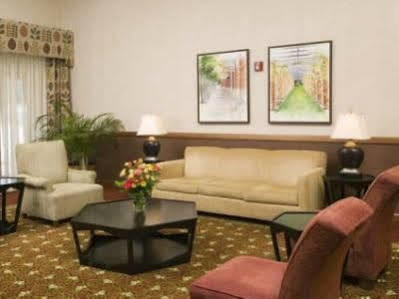 Rodeway Inn 阿克伦 外观 照片